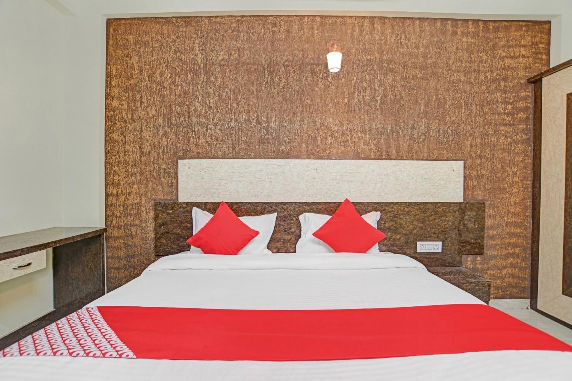 Hotel O Zodiac Indore Extérieur photo